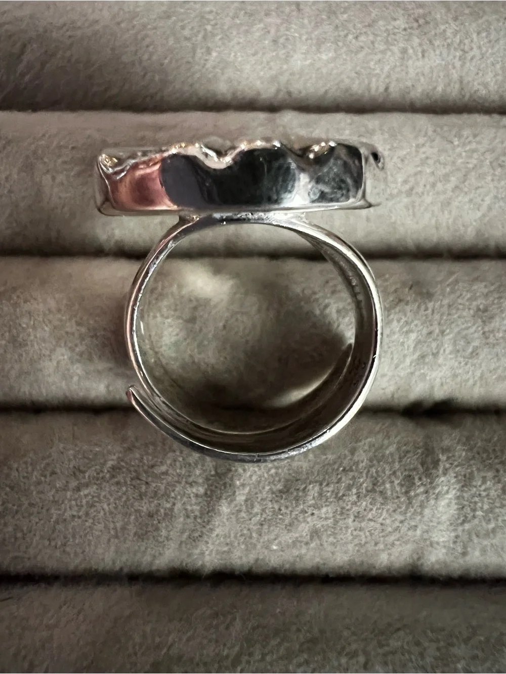 Floral Mother-of-Pearl Ring in Silver